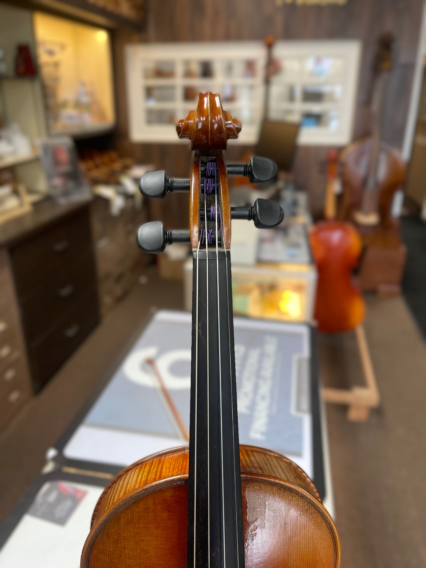 Liandro DiVacenza Model 600 Violin