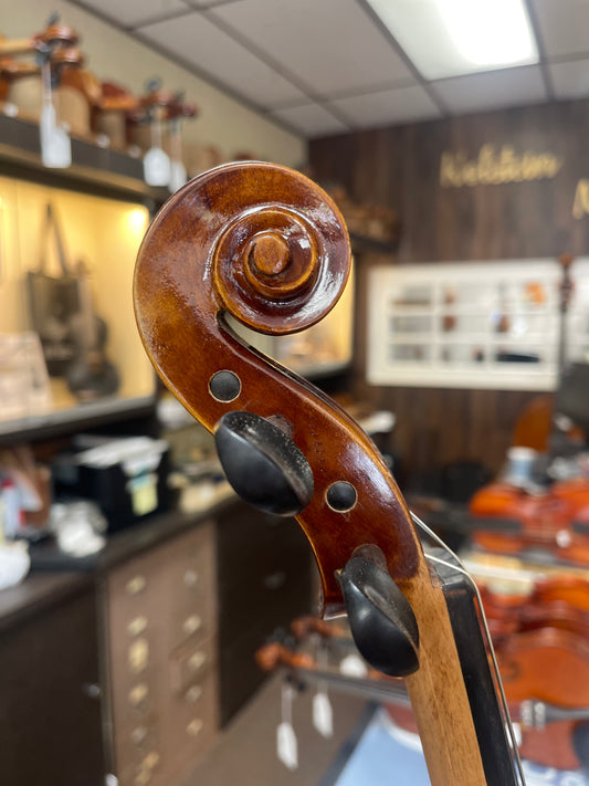 Liandro DiVacenza 15 3/4” DVA40 Viola