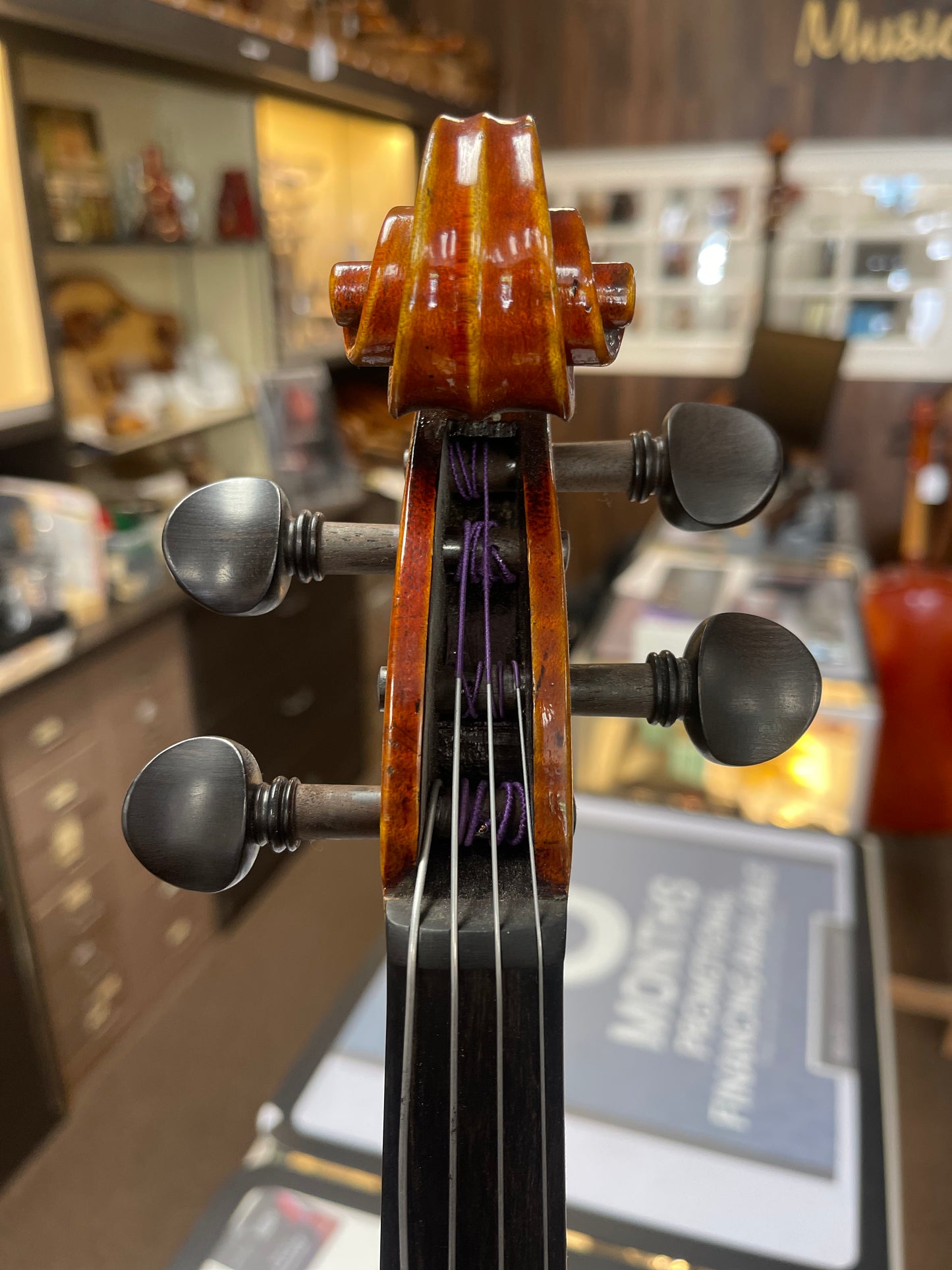Liandro DiVacenza DVA600 Model 15.5” Viola