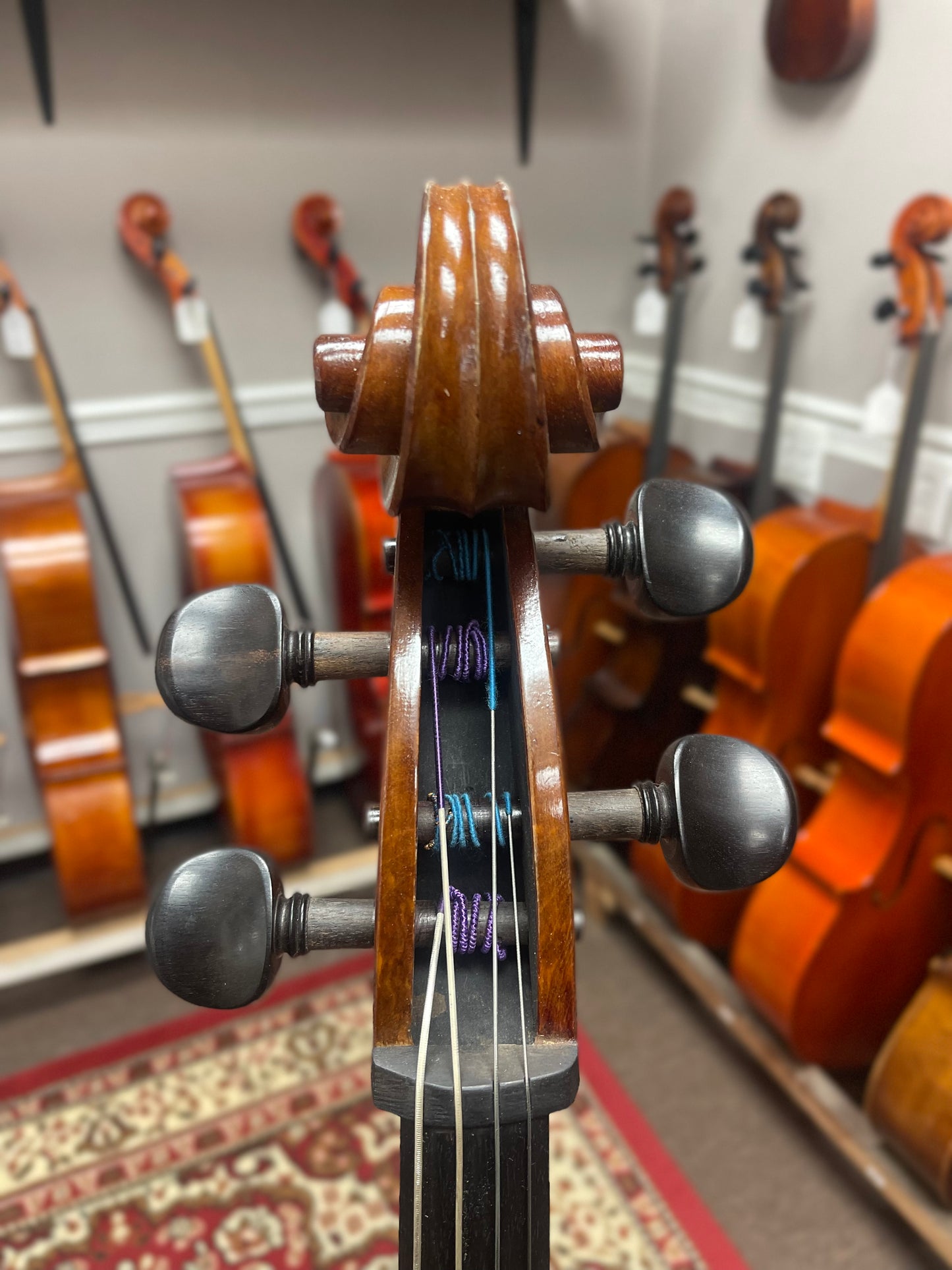 Liandro DiVacenza DC100 Cello