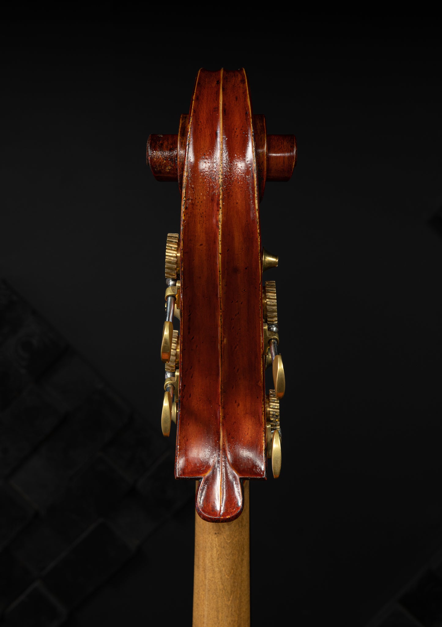 Thomas Dodd Model Bass